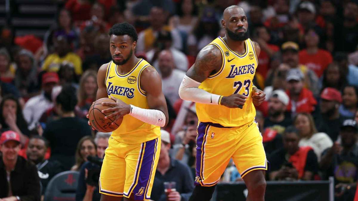 雨燕直播ESPN记者：湖人队内部人士暗示詹姆斯父子可能一起转投新球队